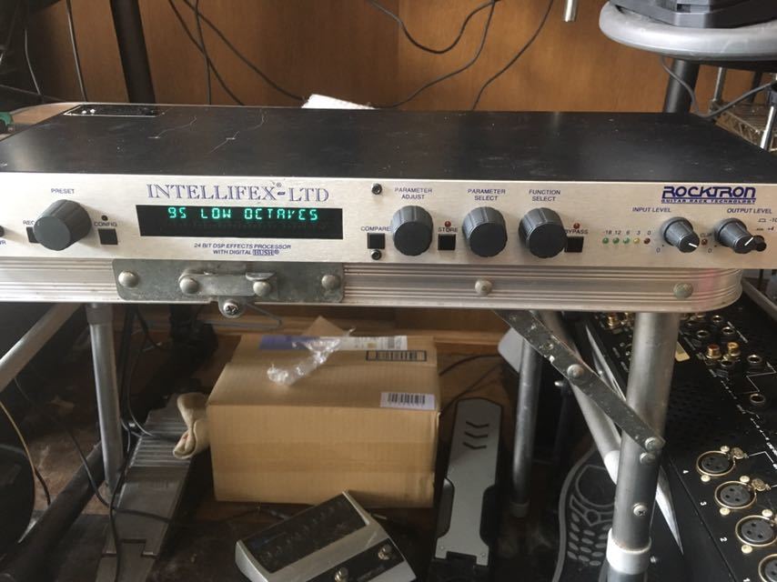 美品 送料込 RogerMayer Classic FUZZ | PGT.UPRRP.EDU