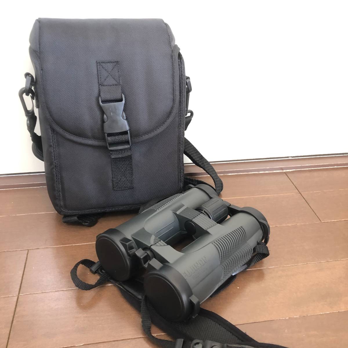 【Sophia】LUCKY fujimoto キャリアとレンズまとめ売り 中古美品】FUJINON フジノン 双眼鏡 10X42 防水 アウトドア 双眼鏡