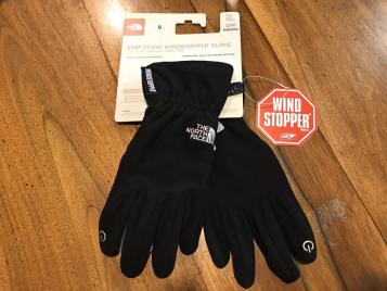 送料無料，高品質 THE NORTH FACE ウィンドストッパーグローブ S スマホ操作可能(女性用)｜売買されたオークション情報、yahooの商品情報をアーカイブ公開 - オークファン 女性用