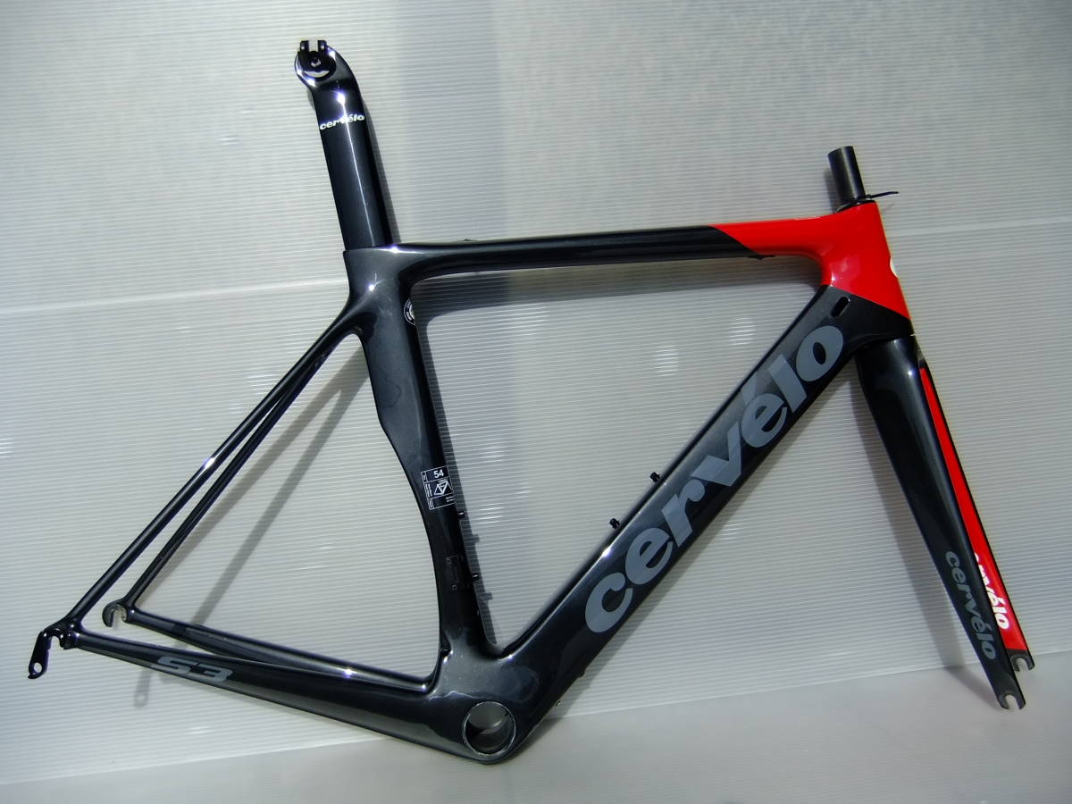 正規品，格安 2016 cervelo S3 サイズ54 サーベロ エアロフルカーボンフレームセット フロントフォーク 付属品あり Di2 SHIMANO FSAヘッド(ロードバイク)｜売買されたオークション情報、yahooの商品情報をアーカイ ロードバイク