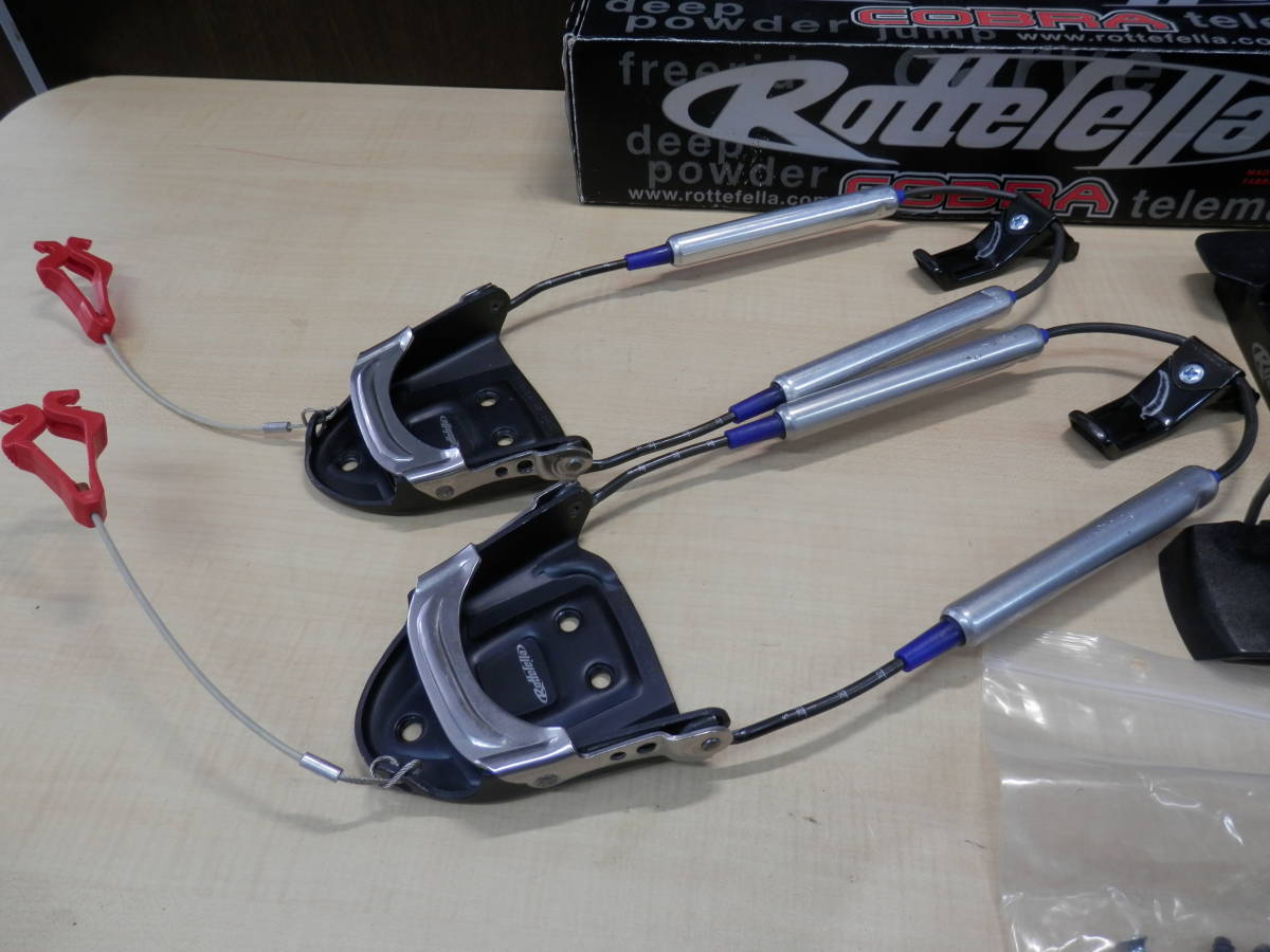 ROTTEFELLA ロッテフェラー COBRA R8 MED チリ テレマーク