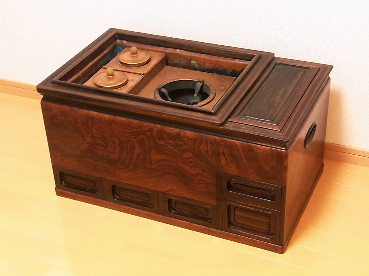 美品 古い欅 長火鉢 関東火鉢 黒柿 唐木 /囲炉裏座卓 手あぶり 燗 銅 美品 古い欅 長火鉢 関東火鉢 黒柿 唐木 /囲炉裏座卓 手あぶり 燗 銅