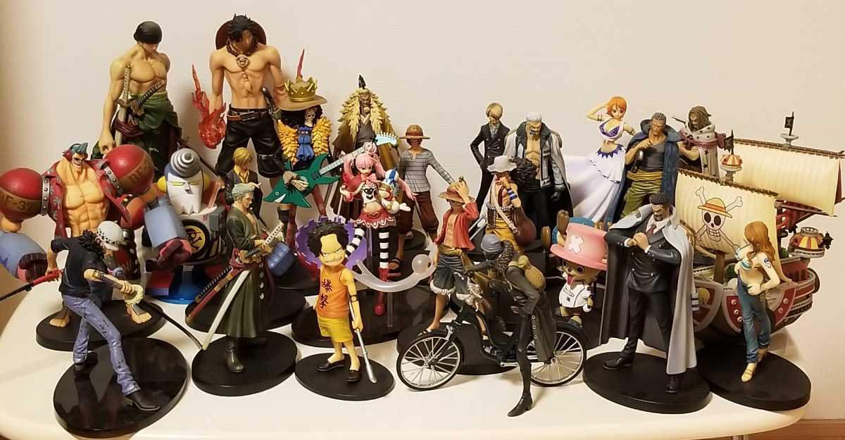 1円スタート ワンピース 箱なしフィギュア ルフィ ゾロ サンジ ナミ ロー エース 非売品チョッパー 他 26点セット One Piece 売買されたオークション情報 Yahooの商品情報をアーカイブ公開 オークファン Aucfan Com