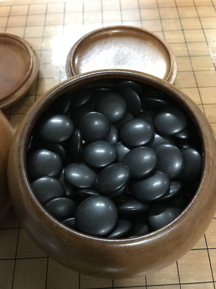 囲碁石セット 22号 白と黒 囲碁石セット 22号 白と黒 囲碁石セット 22号 白と黒