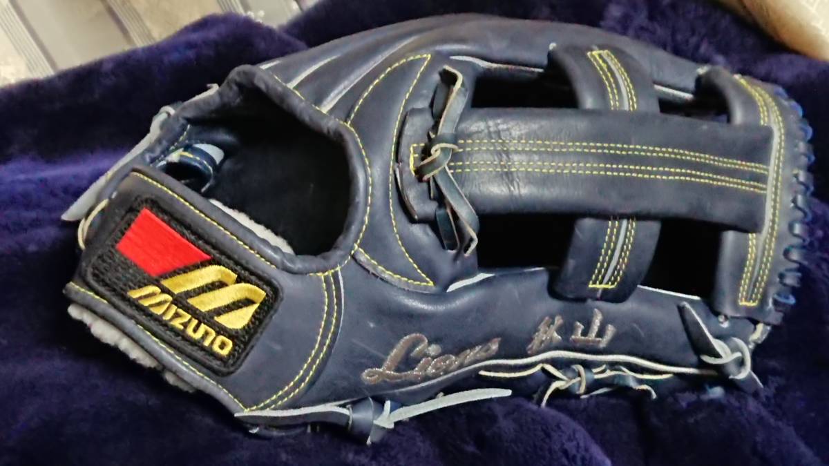 全国無料，100%新品 ミズノ MIZUNO WORLD WIN スペシャルオーダー 信義作 西武ライオンズ 秋山幸二モデル 支給品 野球グローブ used(内野手用)｜売買されたオークション情報、yahooの商品情報をアーカイブ公開 - オー 大人用