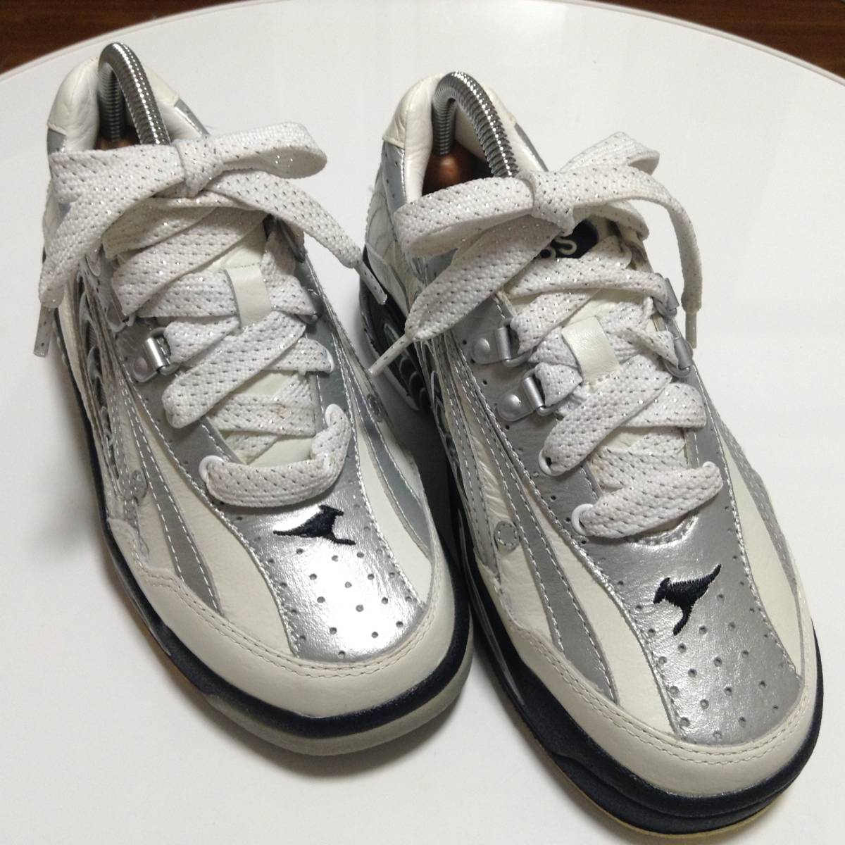 ニュートロンフィジックス STORM 15ポンド ボウリングボール IT加工 0