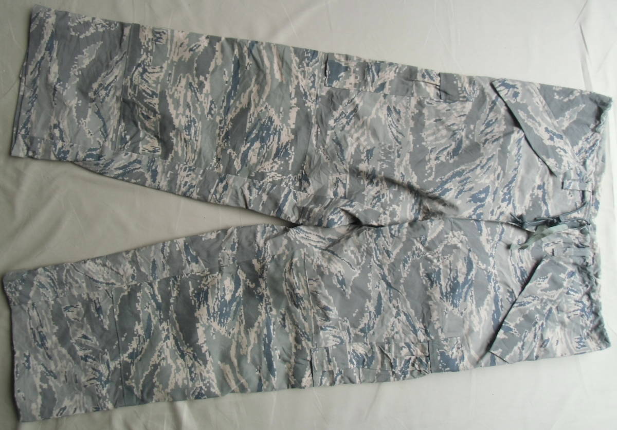 【豊富な，正規品】 米軍空軍ABU/APECS/ECWCSゴアテックスパーカーパンツM(戦闘服)｜売買されたオークション情報、yahooの商品情報をアーカイブ公開 - オークファン 戦闘服