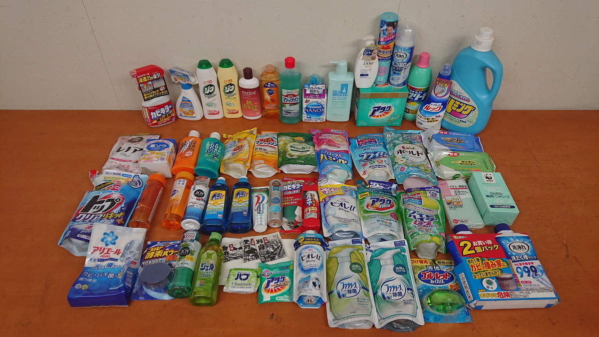 R2-4A-18　未使用品　日用品　生活雑貨　まとめ売り　57点　大量　洗剤・柔軟剤・掃除用洗剤・ハンドソープ等　色々　重さ約8㎏