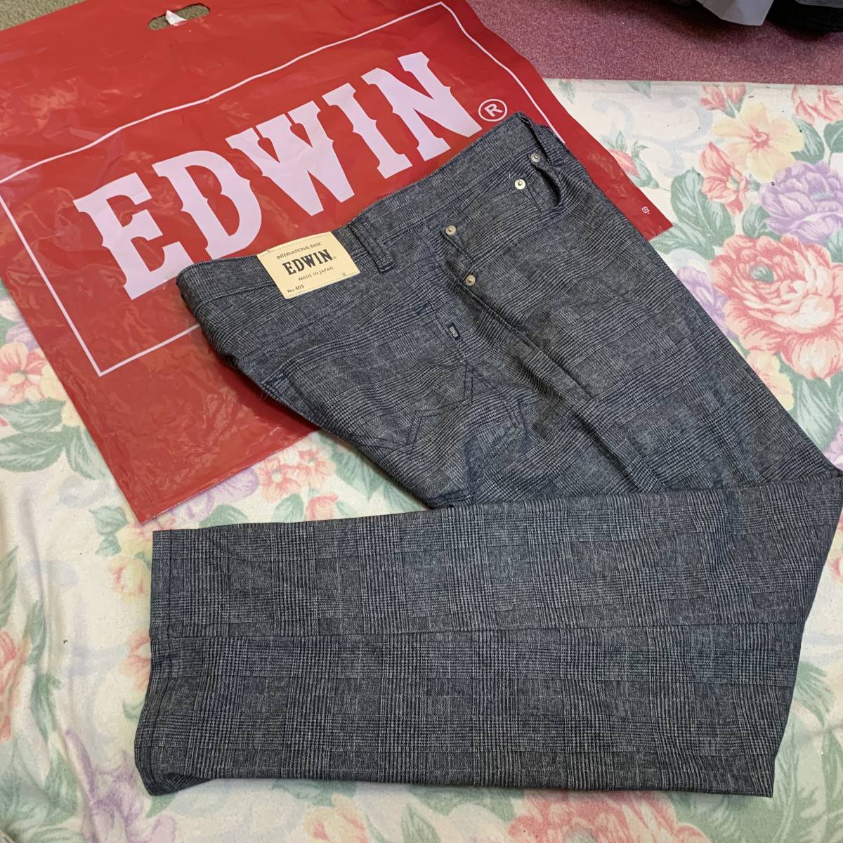  /サイズ34/90 92ｃｍ 日本製/EDWIN 403 春夏モデル/麻混/グレンチェック/５Ｐテーパード/ストレッチパンツ 紺系(90cm～)｜売買されたオークション情報、yahooの商品情報をアーカイブ公開 - オークフ パンツ、スラックス