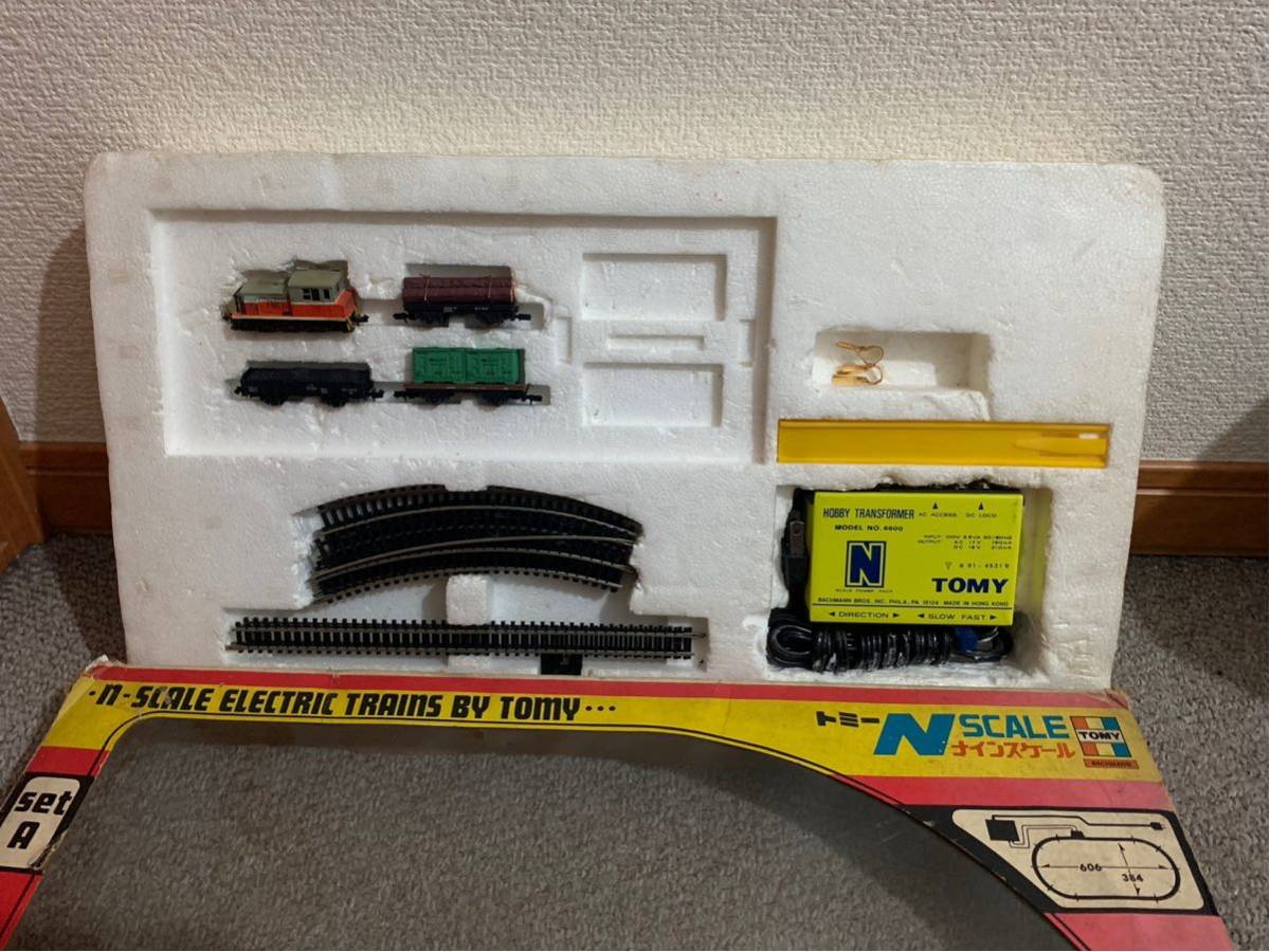 トミーナインスケール 香港製 レールパワーパック付き DL貨物列車