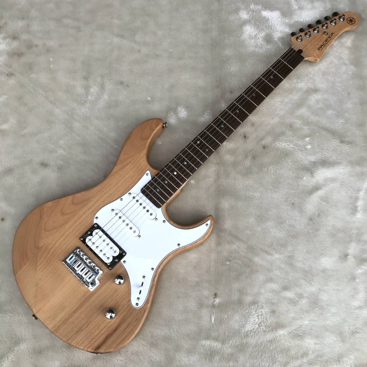 YAMAHA(ヤマハ)Pacifica(パシフィカ)PAC112V 本体のみ