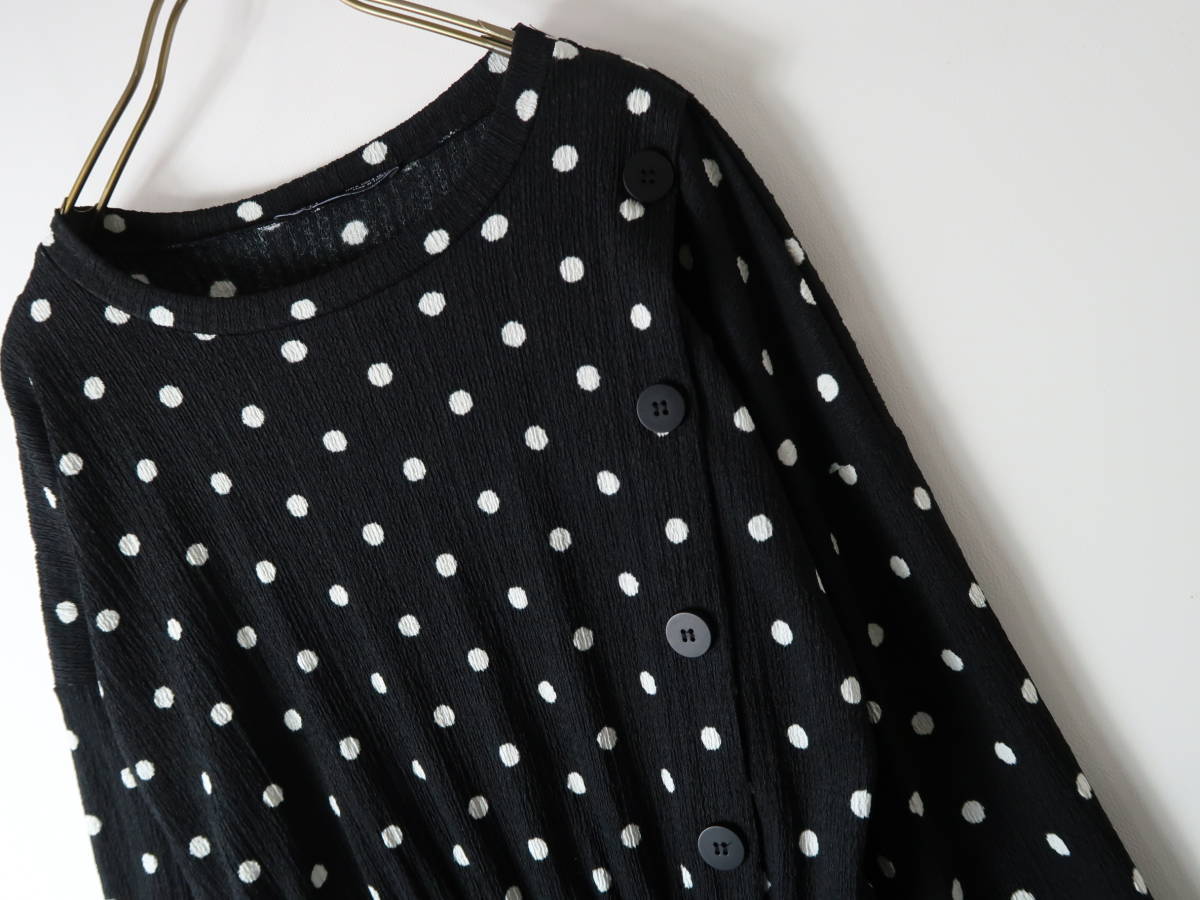 超 ザラ Zara 洗える ドット柄 ウエスト切替フレアーワンピース Sサイズ A O 1758 ワンピース 売買されたオークション情報 Yahooの商品情報をアーカイブ公開 オークファン Aucfan Com
