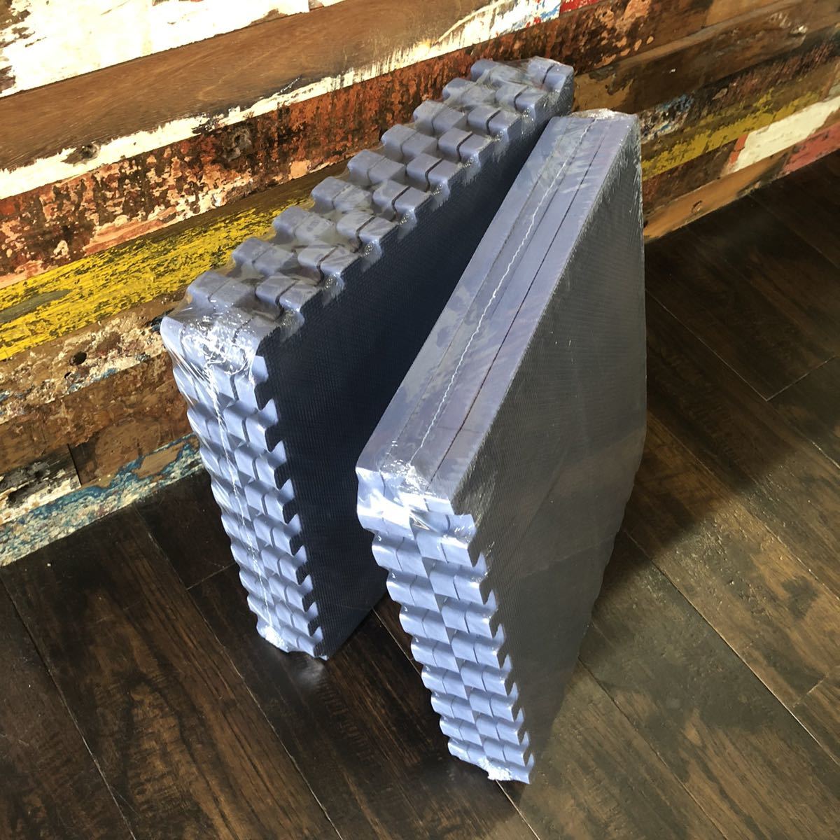 トレーニング エクササイズ ジョイントマット 8枚セット 45 45 2cm ネイビー 防音 衝撃吸収 保護 安全 セーフティマット カーペット ラグ マット 売買されたオークション情報 Yahooの商品情報をアーカイブ公開 オークファン Aucfan Com