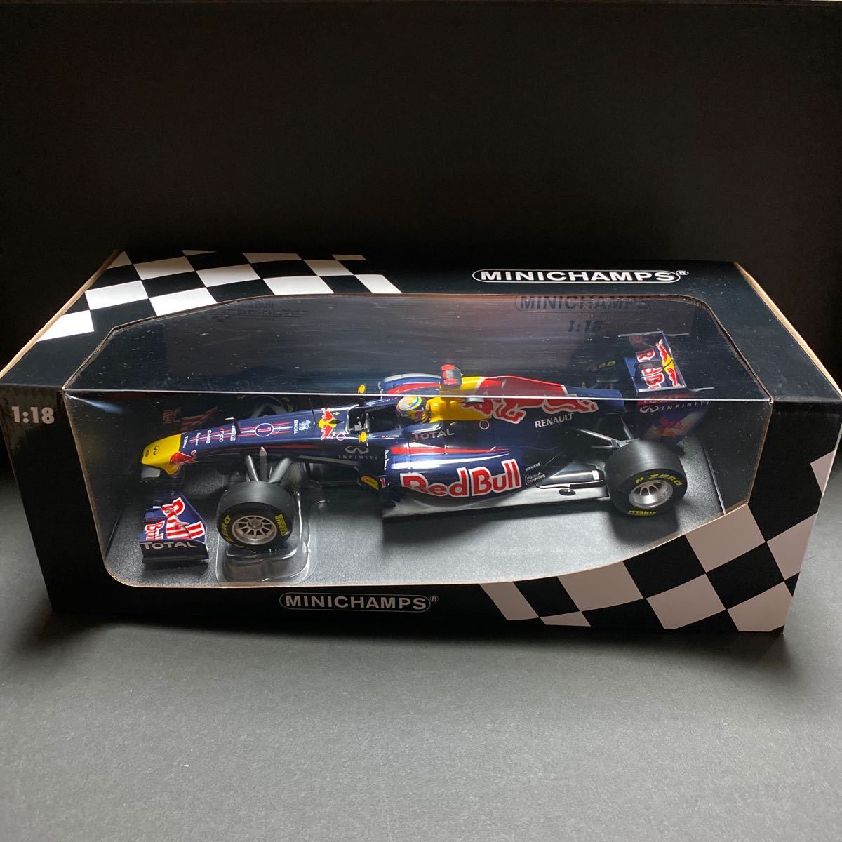 新作入荷，セール ミニチャンプス製 1/18 レッドブルRB7 S.ベッテル 2011(レーシングカー)｜売買されたオークション情報、yahooの商品情報をアーカイブ公開 - オークファン レーシングカー