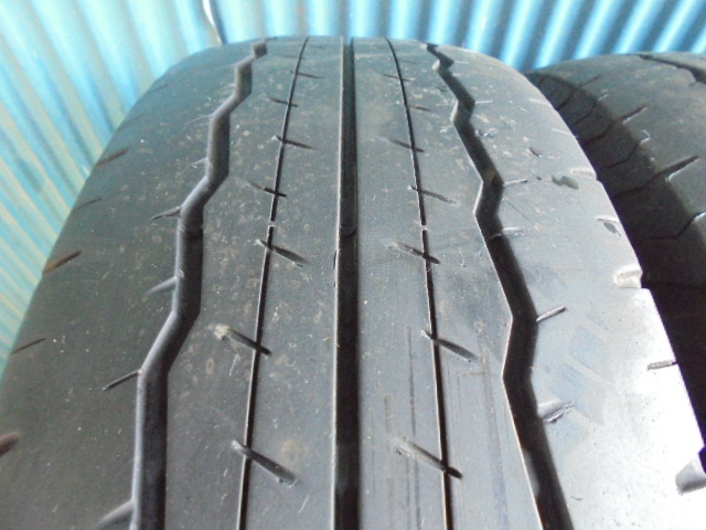 ダンロップ　SP175N 195/80R15 107/105L LT 即決！ ダンロップ SP175N 195/80R15 107/105L LT 4本 6～7分溝