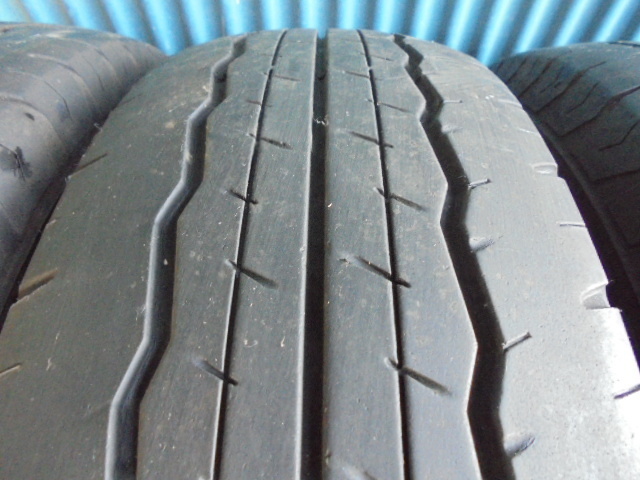即決! ダンロップ SP175N 195/80R15 107/105L LT 4本 6~7分溝 即決! ダンロップ SP175N 195/80R15 107/105L LT 4本 6~7分溝