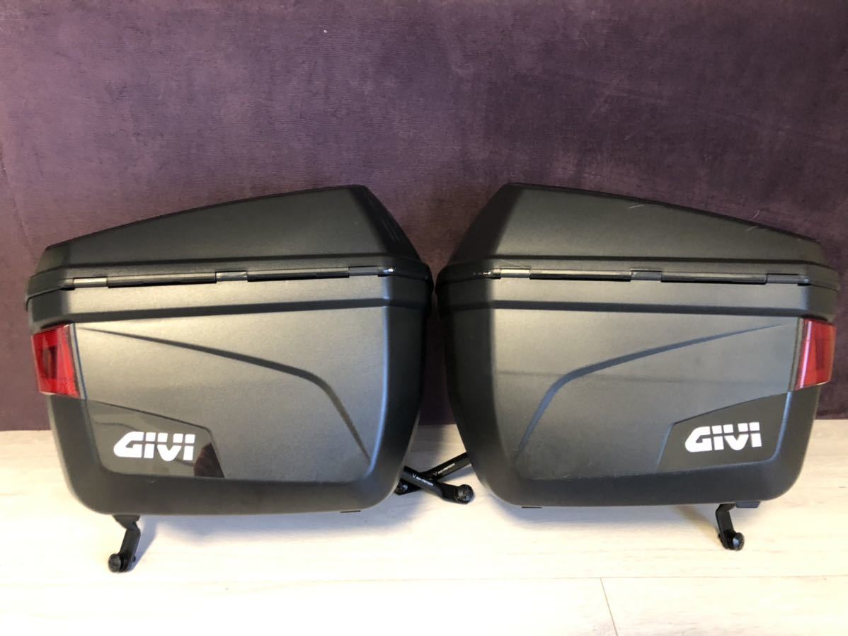 定番人気 GIVI パニアケース 左右セット 取り付けステー 鍵4本付 ジビ 検索用 リアボックス トップケース(パニアケース)｜売買されたオークション情報、yahooの商品情報をアーカイブ公開 - オークファ パニアケース