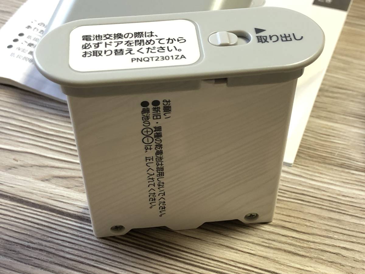 美品 完動品 Panasonic ワイヤレスドアモニター ドアモニ VL-SDM100 キャラメルモカ 簡単設置 工事不要 防犯 広角撮影 ズーム可能（2倍）_4