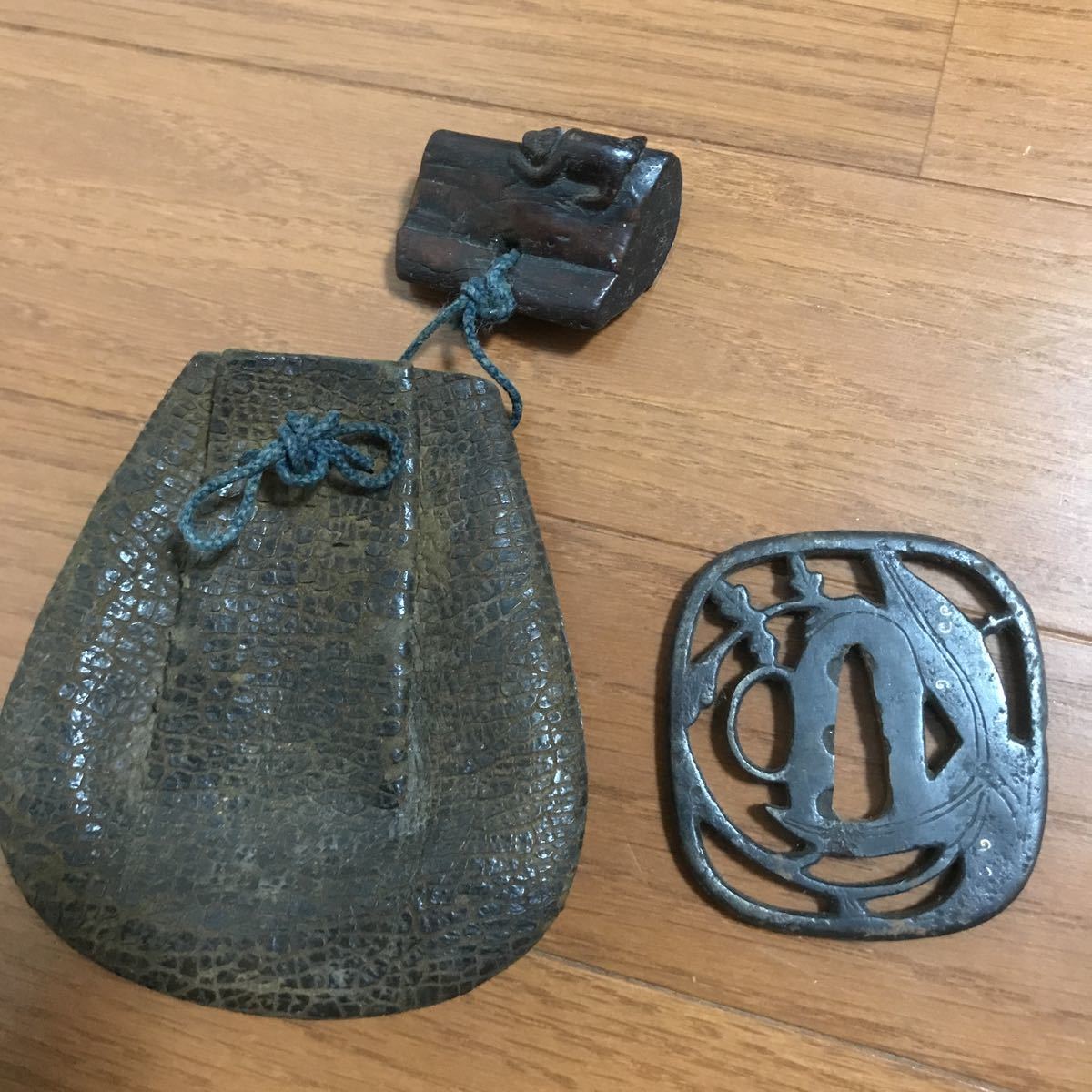 ☆中古品☆アンティーク ☆刀装具☆鍔☆鉄製含☆武具☆