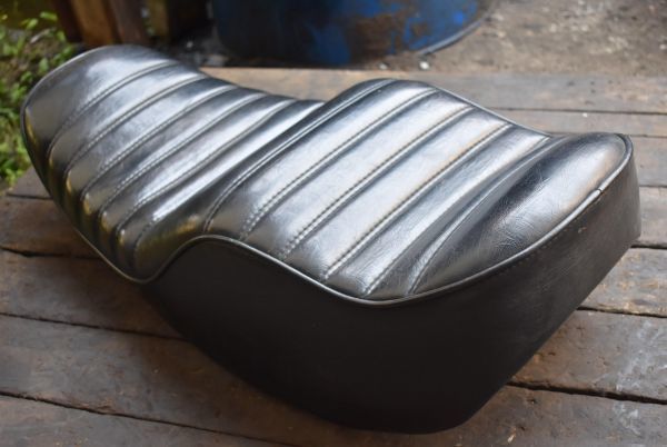 Z1 当時物 純正 Z1000A シート 0008 Z2 KZ MK2 Z1R KZ1000 KZ1000LTD