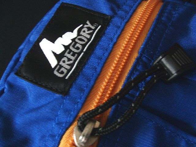 100%新品，人気SALE 自宅保管GREGORYクイックポケットMサイズ 青&times;黄 グレゴリー斜掛けショルダーバッグ ウエストバッグOUTODOORポーチ(ショルダーバッグ)｜売買されたオークション情報、yahooの商品情報をアー グレゴリー