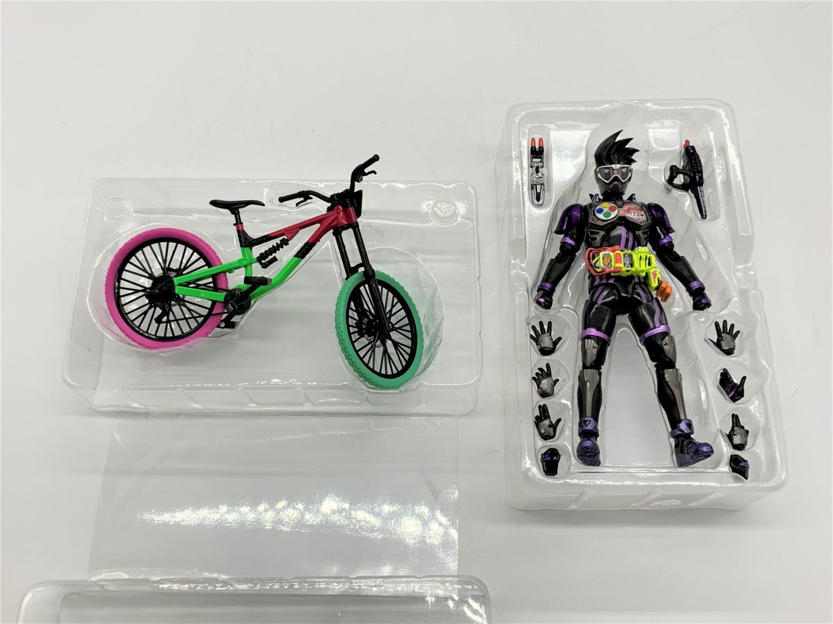 人気，安い 抽選販売品 BANDAI バンダイ S.H.Figuarts 仮面ライダーゲンム アクションゲーマー レベル2 50029(仮面ライダー)｜売買されたオークション情報、yahooの商品情報をアーカイブ公開 - オークファン 仮面ライダー