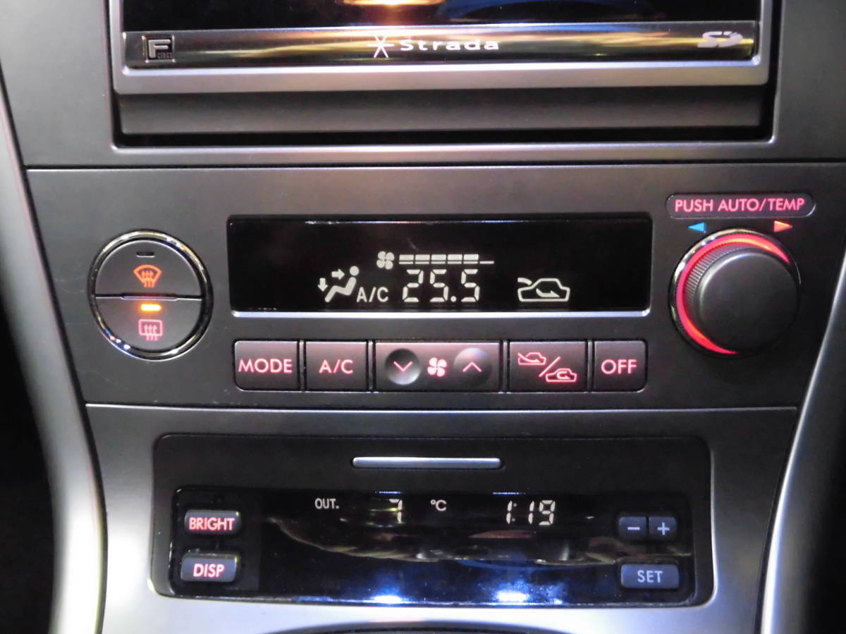 BP5/BP9/BPE/BL5/BLE スバル レガシィ 前期 純正 2DINオーディオパネル