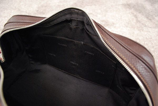 ☆定価￥220,500 美品 スペイン製 ロエベ LOEWE 「センダ/SENDA」 極上