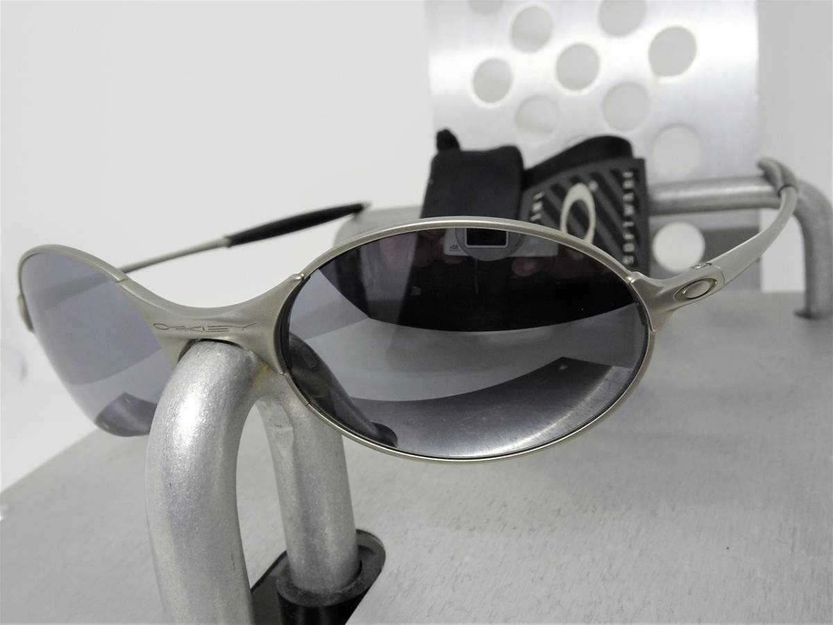 100%新品，高品質 WIRE系 E WIRE 2.0 OAKLEY オークリー Eワイヤー サングラス アイウェア ゴルフ ボード スノボ 釣り バイク(金属フレーム)｜売買されたオークション情報、yahooの商品情報をアーカイブ公開 - オーク 金属フレーム