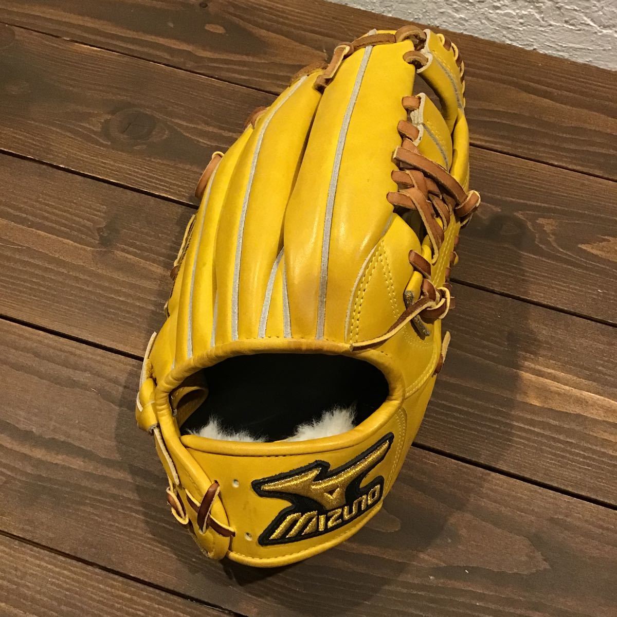 低価，セール MIZUNO ミズノ プロフェッショナル 一般軟式グラブ クレストハイドインスパイア UL 本革 レザー 野球グローブ 牛革(外野手用)｜売買されたオークション情報、yahooの商品情報をアーカイブ公開 大人用