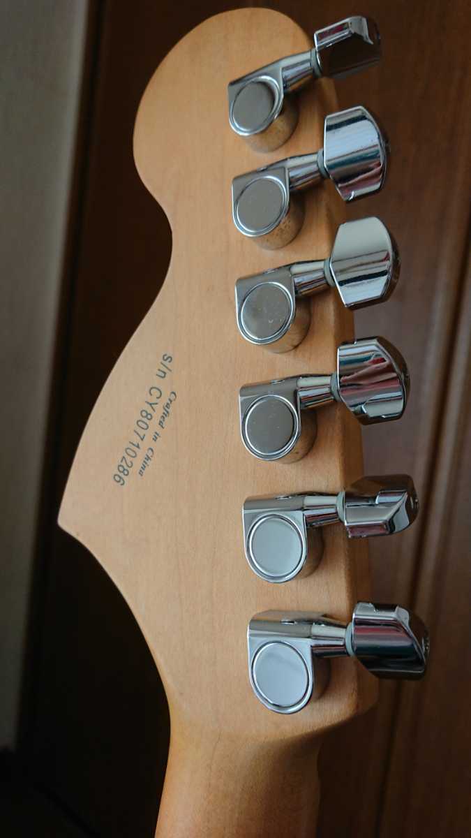 スクワイヤー ストラトキャスター メイプルネック Squier by Fender