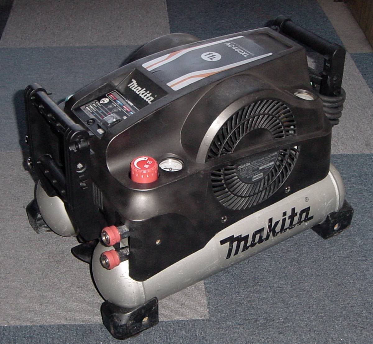 マキタ 公式通販 makita 良品 低騒音makita AC460XL高圧エアー 
