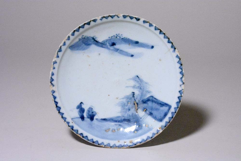初期伊万里山水人物図小皿（江戸前期） 江戸時代 初期伊万里山水図皿