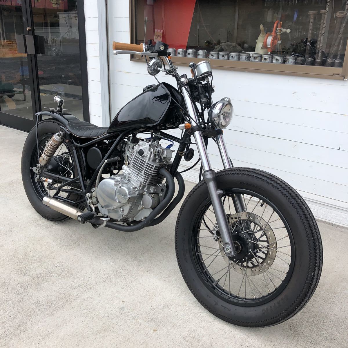 グラストラッカー（検 sr400 250tr tw200 ftr ボバー トラッカー SR400