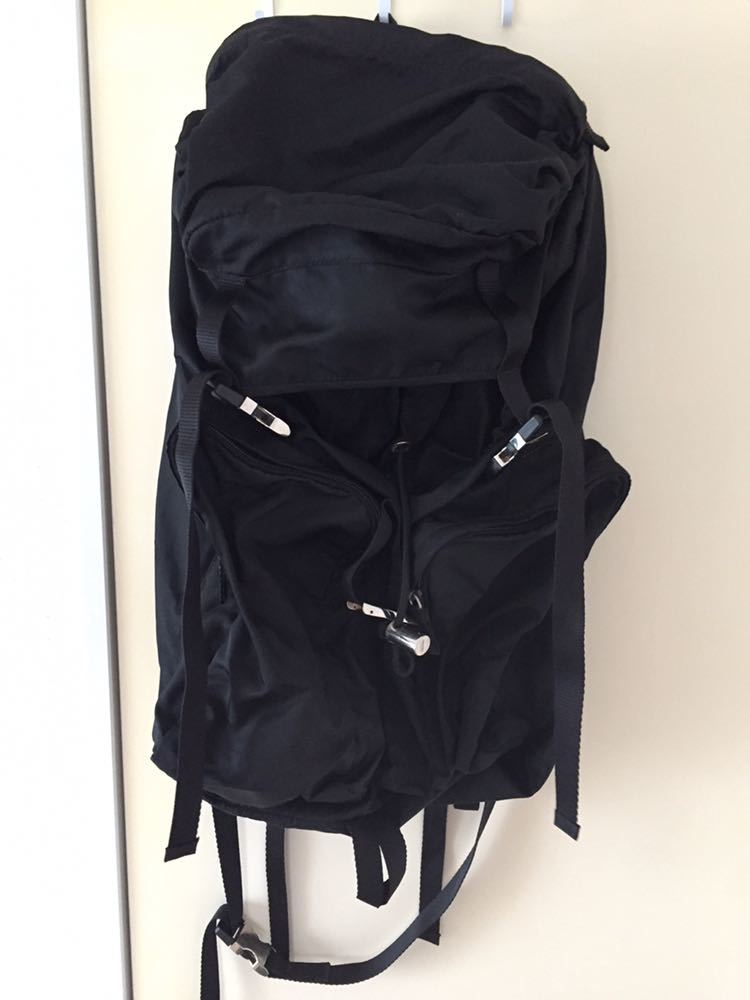 PRADA リュック バックパック V136 プラダ 廃盤 ナイロン 黒 - v136 