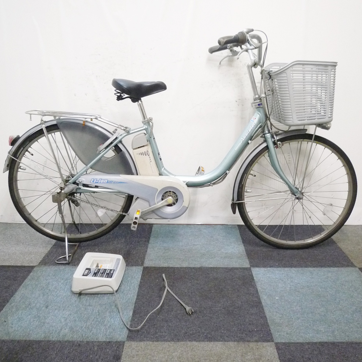 大得価，人気 電動自転車 24インチ ブリヂストン アシスタ 3段変速 4.0Ahバッテリー 充電器付き BRIDGESTONE Assista(電動アシスト自転車)｜売買されたオークション情報、yahooの商品情報をアーカイブ公開 - オー 電動アシスト自転車