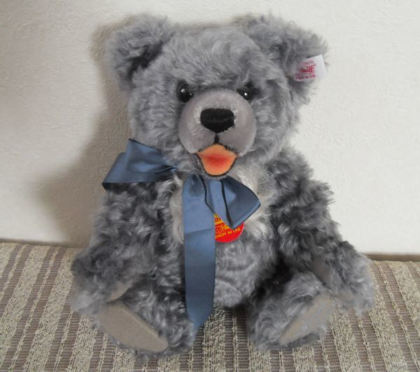 ads1370♪Steiff 2001年 ギンゲンfes5th Sandey28㎝♪