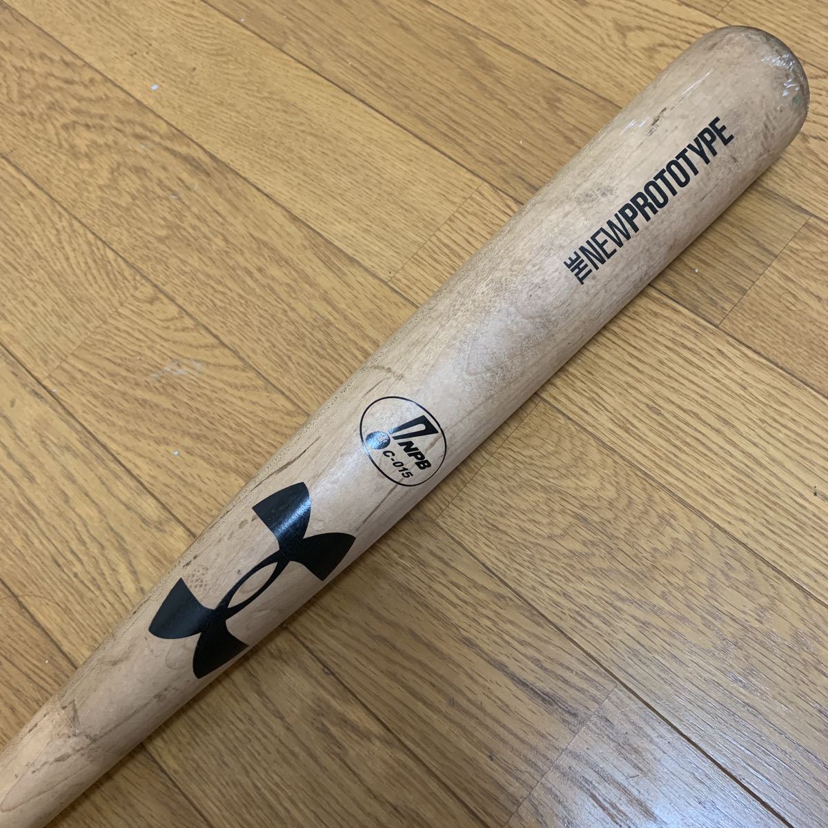 驚きの破格値，限定セール 横浜DeNaベイスターズ グリエル 実使用バット MLB NPB アンダーアーマー(記念バット)｜売買されたオークション情報、yahooの商品情報をアーカイブ公開 - オークファン 記念バット