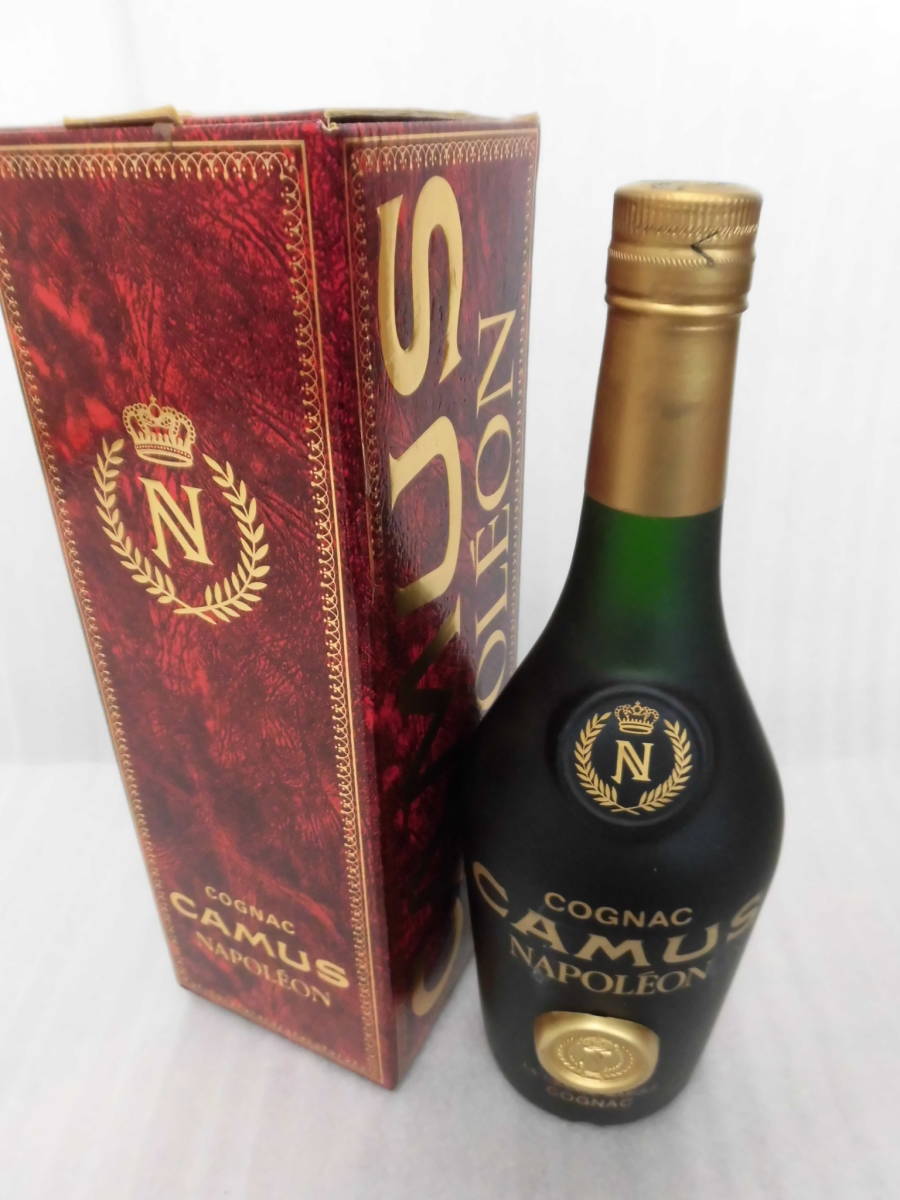 カミュ ナポレオン CAMUS 未開栓 NAPOLEON ブランデー 700ml ブック