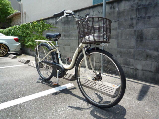 【高品質，豊富な】 大阪引取可 新基準 ブリヂストン アシスタリチウム 6.6Ah 26インチ アルミ ヤマハ パス ナチュラ YAMAHA PAS リチウム ベージュ アイボリー(電動アシスト自転車)｜売買されたオークション情報、ya 電動アシスト自転車