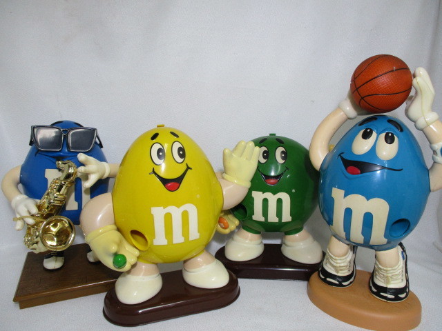 ♪m&m's チョコレートディスペンサー 4体セット サックス バスケ
