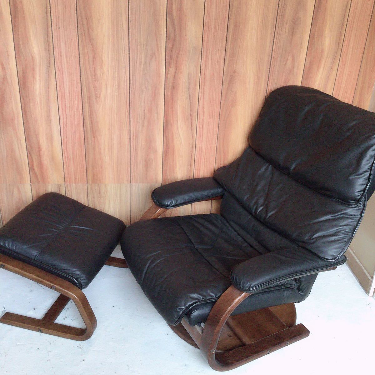 FUJI FURNITURE リクライニングチェア、オットマン FUJI FURNITURE