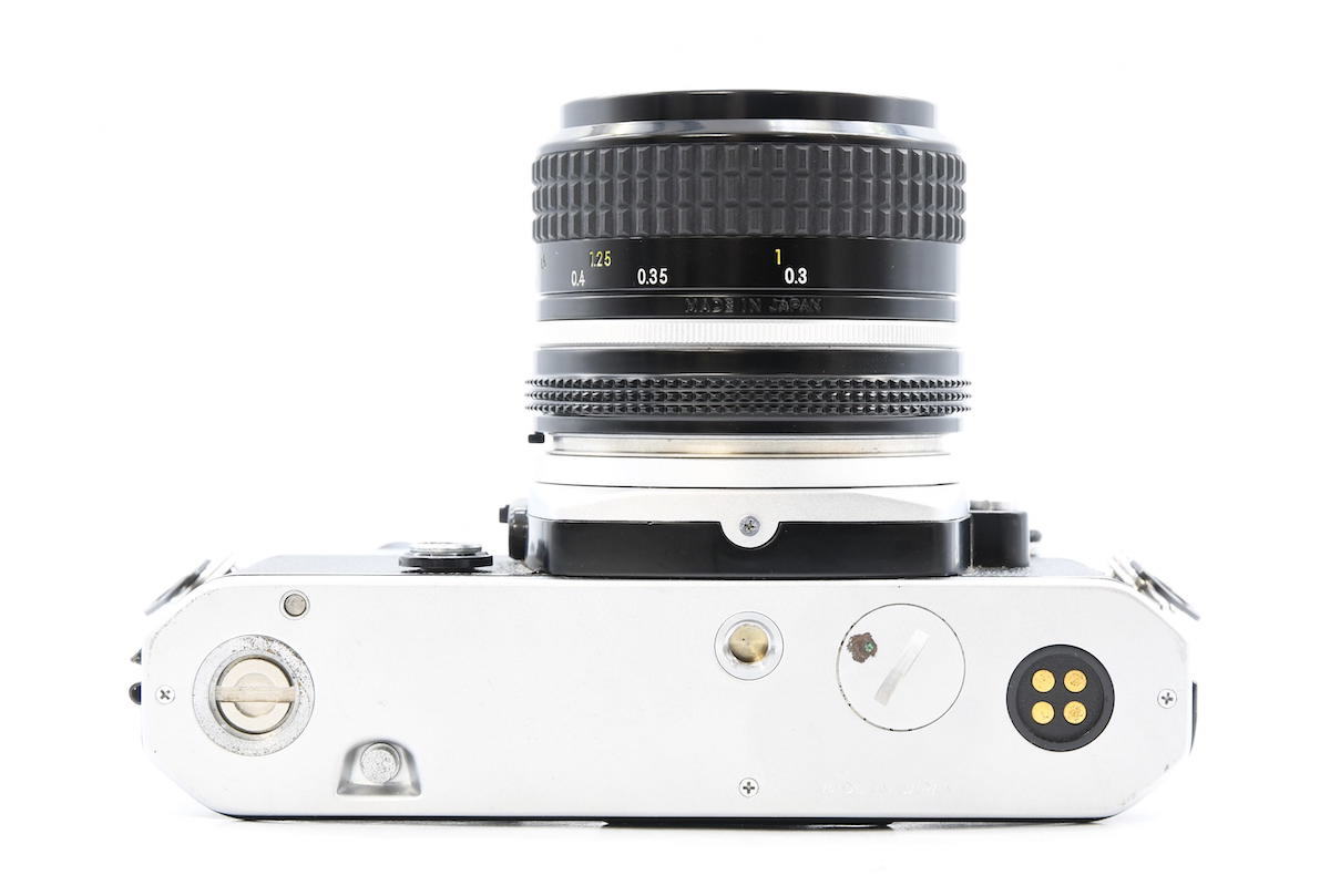 Nikon FE 一眼レフカメラ 28mm f3.5レンズ ◇ Nikon ニコン FE + AI NIKKOR 28mm F3.5 フィルムカメラ 広角単焦点