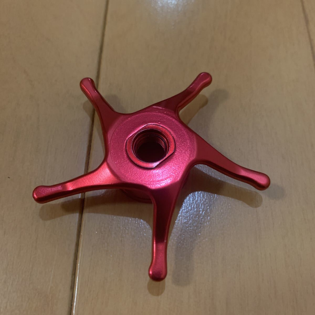 定番，100%新品 ZPI ペンタグラムスタードラグ 旧モデル 右用 レッド アブ REVO レボシリーズ 右ハンドル(アブガルシア)｜売買されたオークション情報、yahooの商品情報をアーカイブ公開 - オークファン アブガルシア