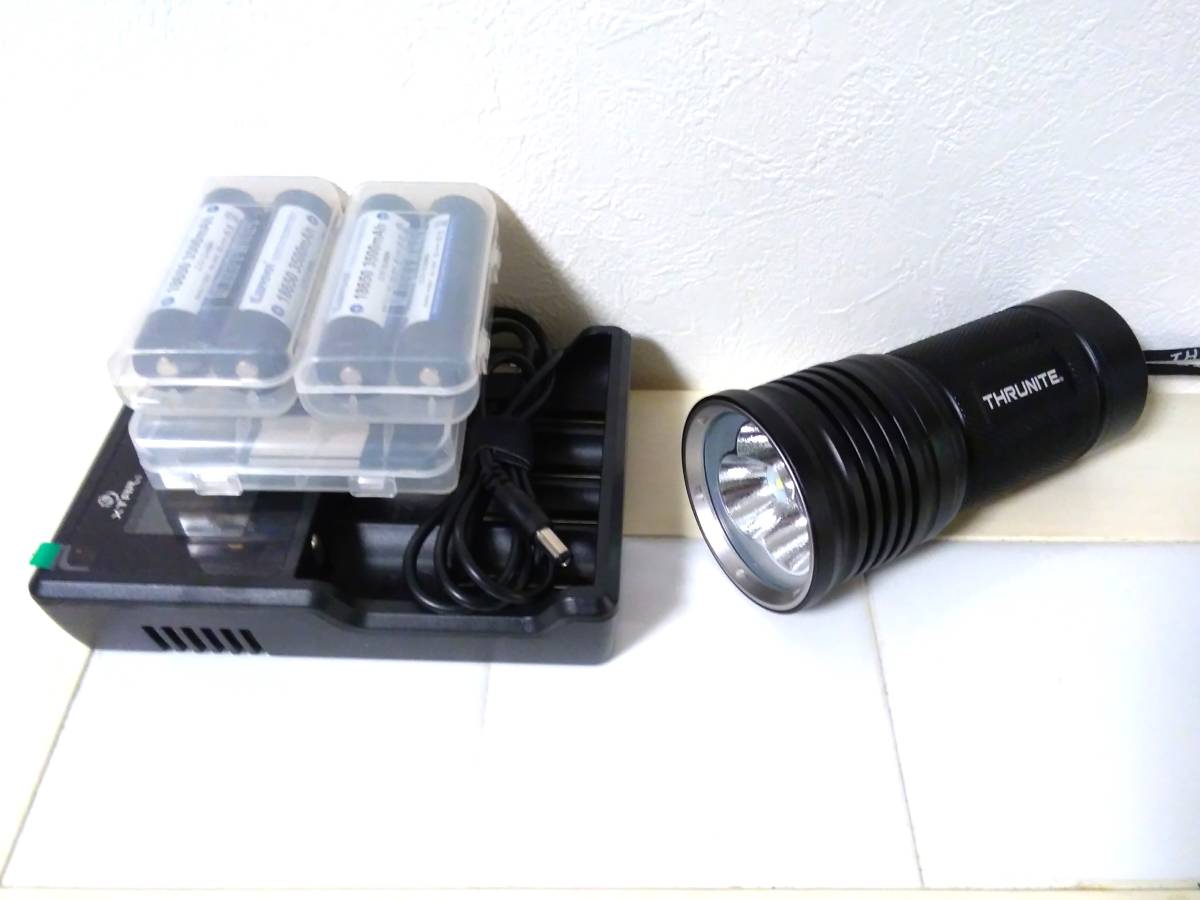 ThruNite 懐中電灯 充電器セット ThruNite : 懐中電灯 LEDハンディライト 充電式フラッシュライト TN50
