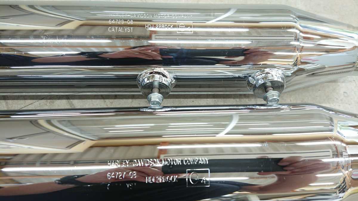 ソフテイル ハーレー純正 Davidson マフラー|Harley FLSTN 純正 2026年
