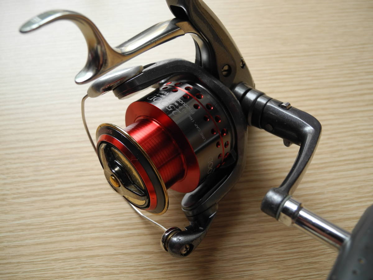 シマノ 05 BB－X デスピナ 2500D SHIMANO 05 BB-X DESPINA 2500D Fire