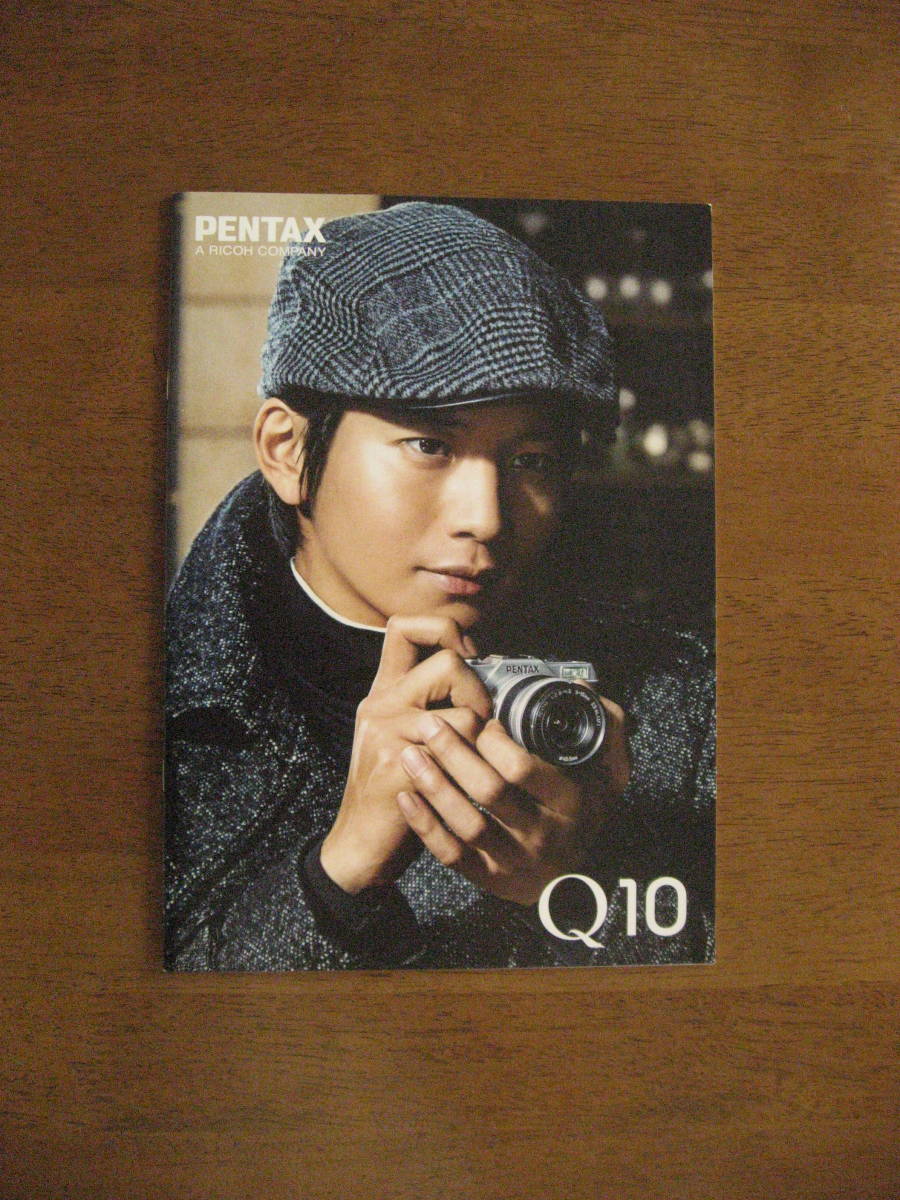 ペンタックス　Q10　カタログ 【 送料込み 】 　 PENTAX Q10 catalog_1