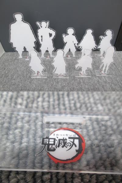 中古美品』鬼滅の刃キャラクターアクリルスタンド 鬼殺隊 最強柱
