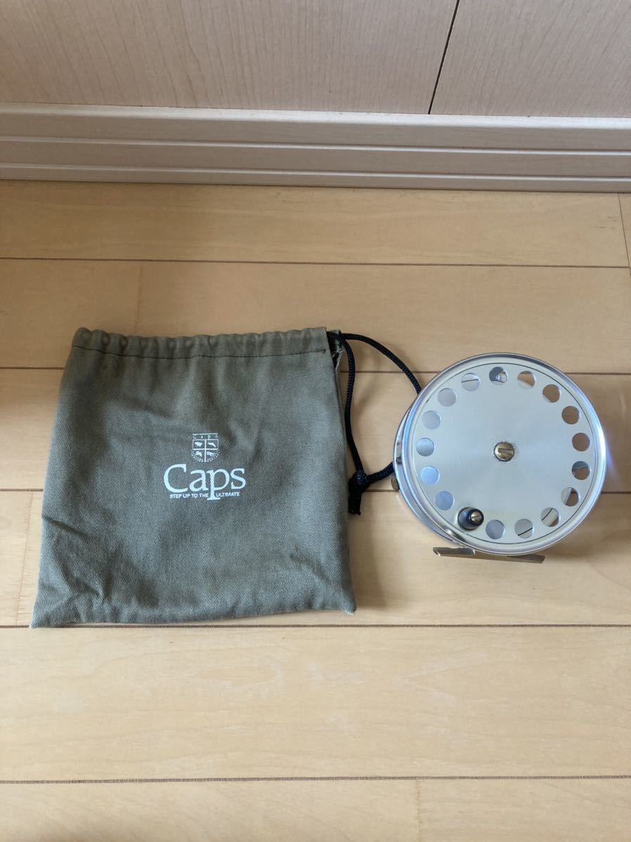 定番，人気SALE 高番手スペイラインも楽々収納 Caps Classic Salmon WIDE(フライリール)｜売買されたオークション情報、yahooの商品情報をアーカイブ公開 - オークファン その他
